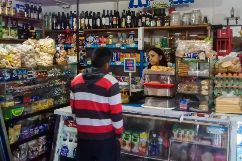 Almacén caida consumo