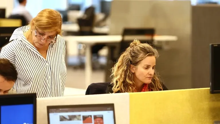 8M Mujeres mandos medios empresas