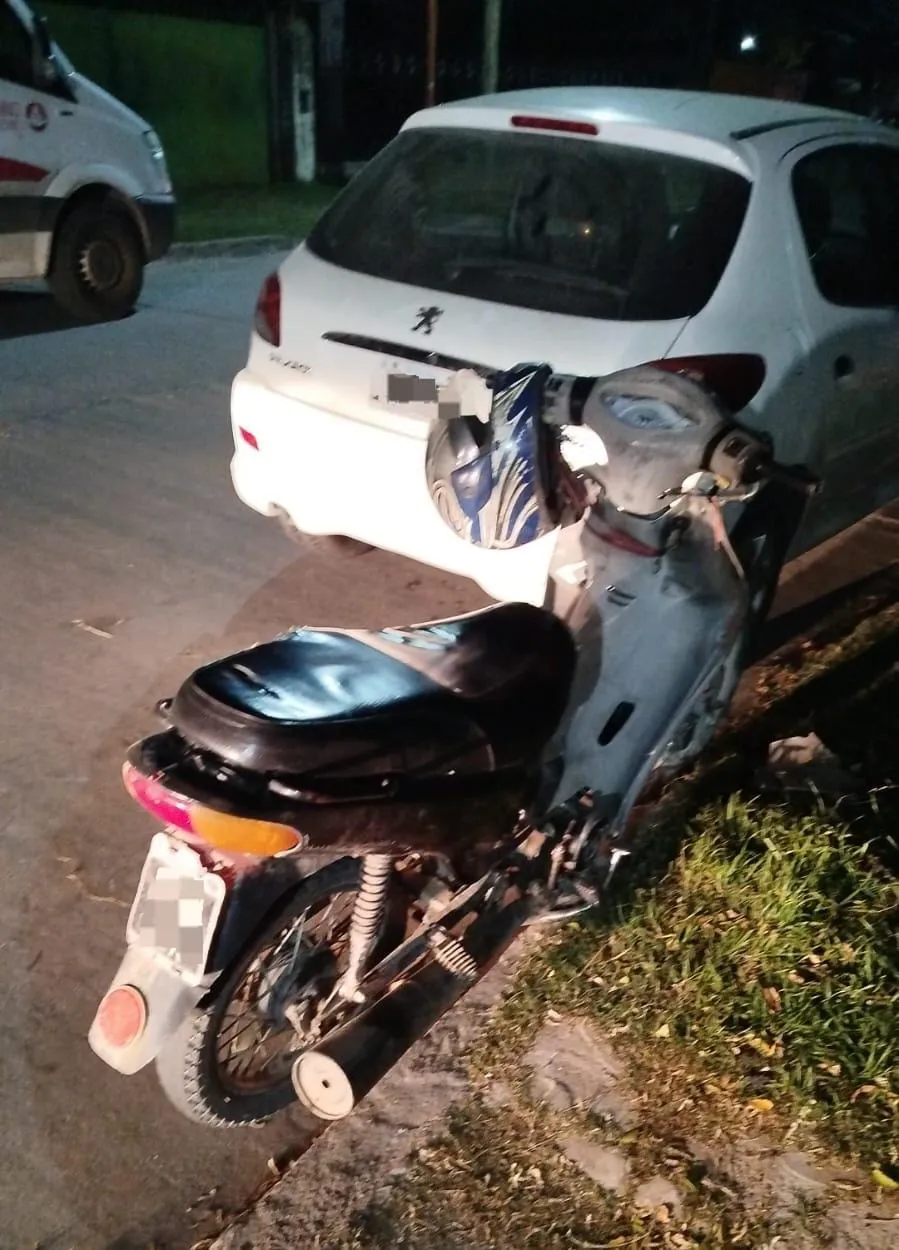 Policiales choque moto