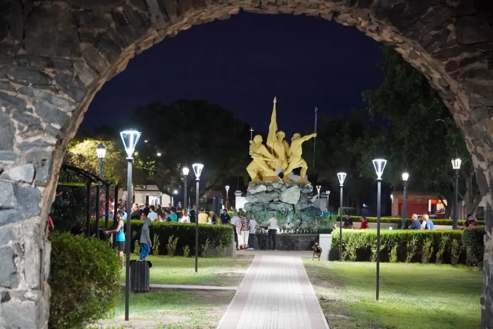 PLAZA INMIGRANTES P VALOR 20250109 (16)