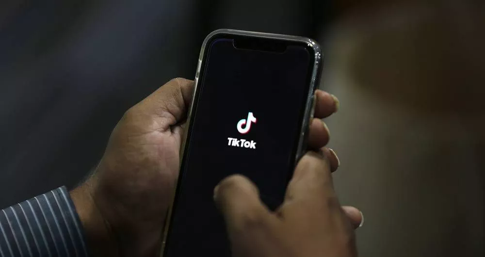 Tik Tok celular