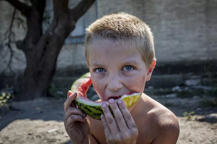 pobreza niño_ucraniano_de_6_anos