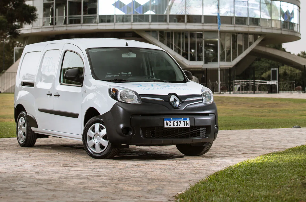 RenaultKangooZE-01
