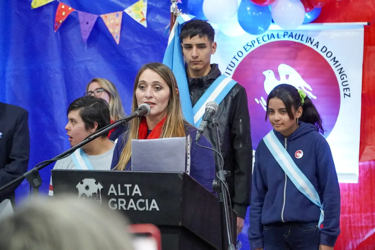 PAULINA DOMINGUEZ (3)