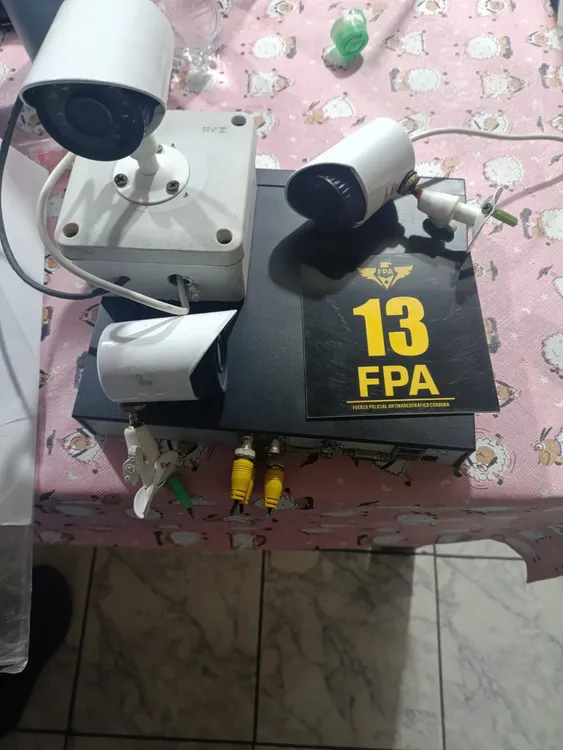 FPA -  cámaras en los postes, cocaína en el kiosco) (2)